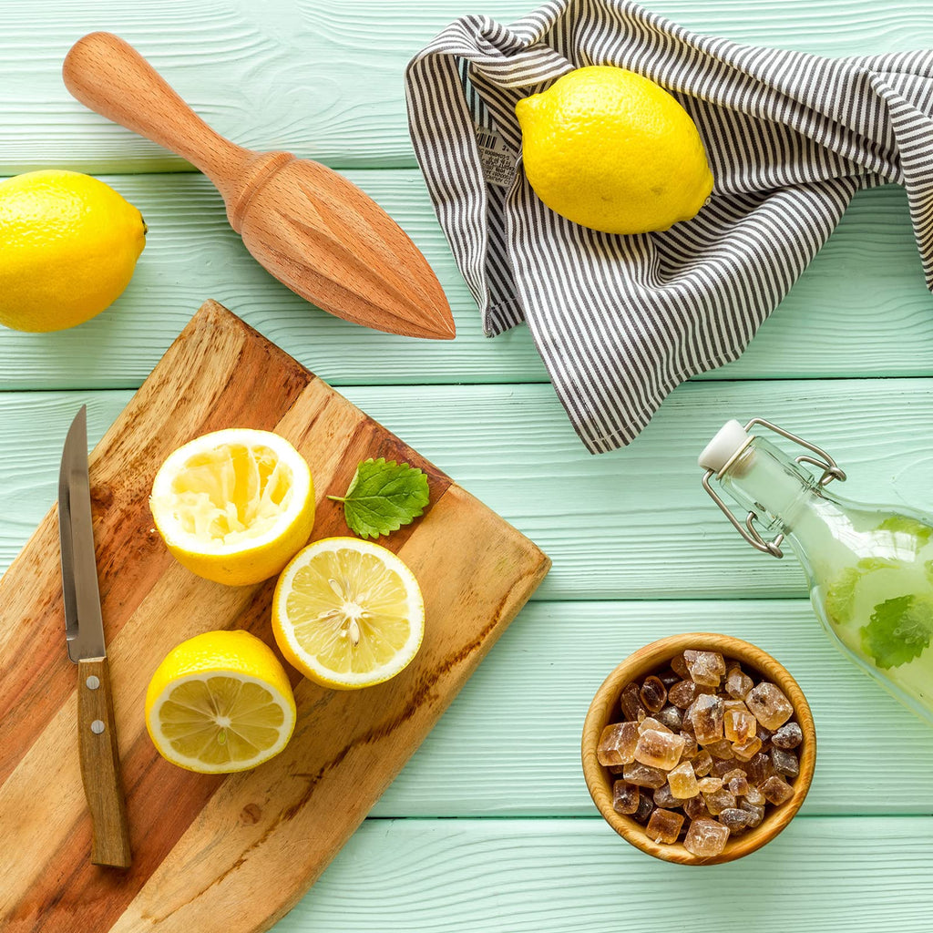 Sieral 1 Pcs Wooden Citrus Reamer Lemon Hand Juicer Beech Wood Handheld Citrus Juicer Kitchen Juicing Tool Manual Orange Lime Lemon Juice Reamer Extractor for Daily Home Bar Cafe Restaurant Use