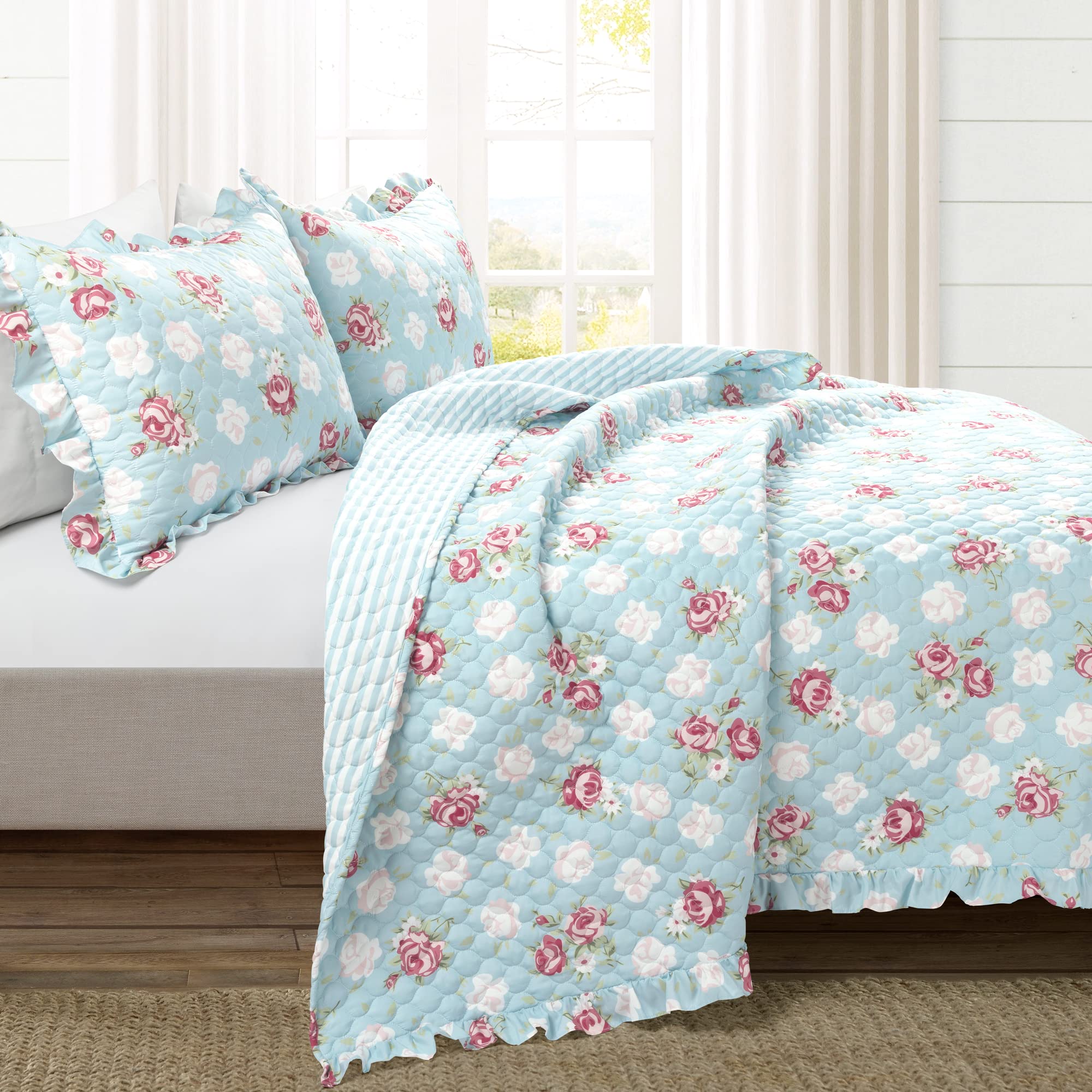 Lush Decor Cottage Core Floral Ruffle Reversible Oversized 3 Piece Quilt Set, King/Cal King, Blue & Blush