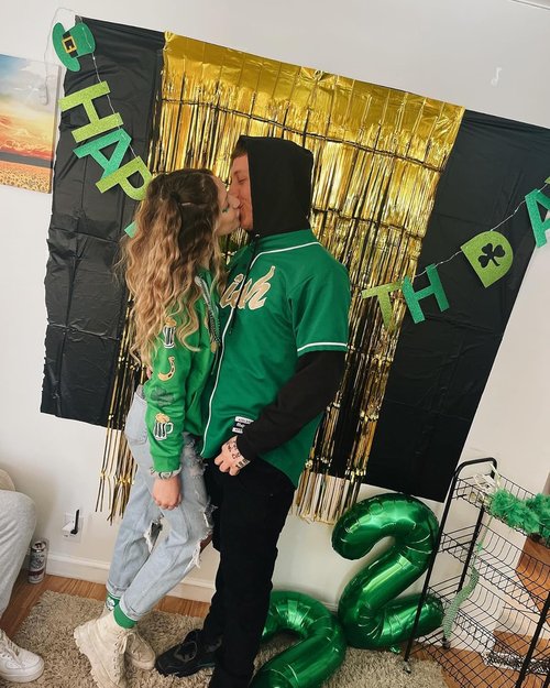 Green 6 Balloon | 40-Inch Number Balloon for 6th Birthday & St. Patrick's Day Decorations