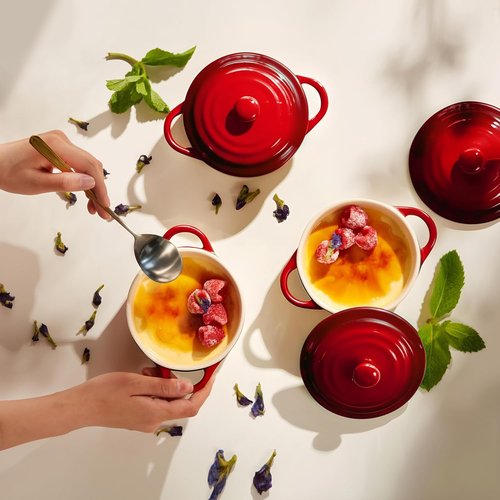 Kook Mini Cocotte Set - Individual Baking Ramekins with Lids | Oven & Microwave Safe, 12 oz, Set of 4 (Crimson Ombre)