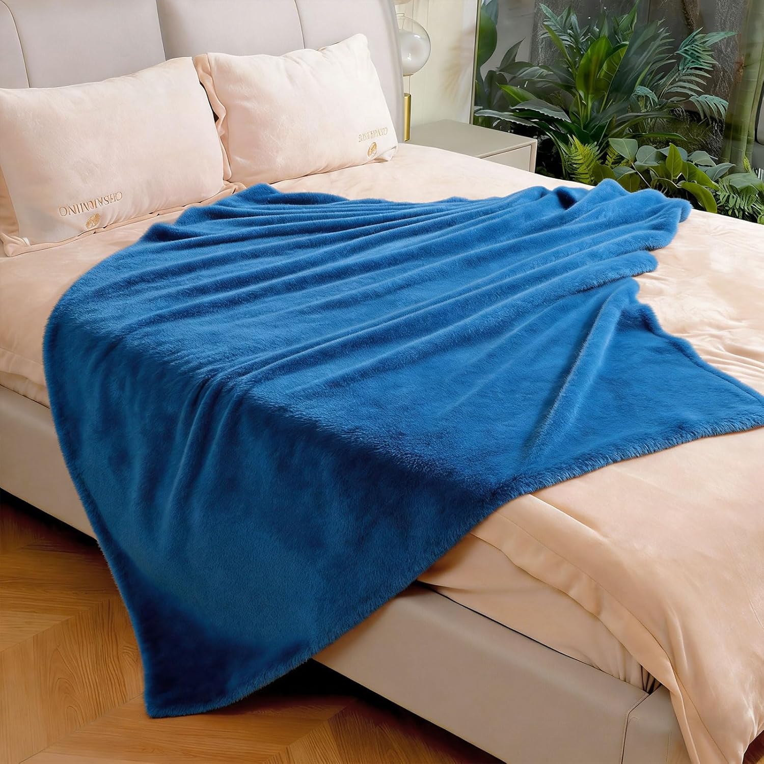 Skiennix Flannel Fleece Bed Blanket - Soft, Lightweight & Cozy Microfiber | Blue Twin (60"x80")