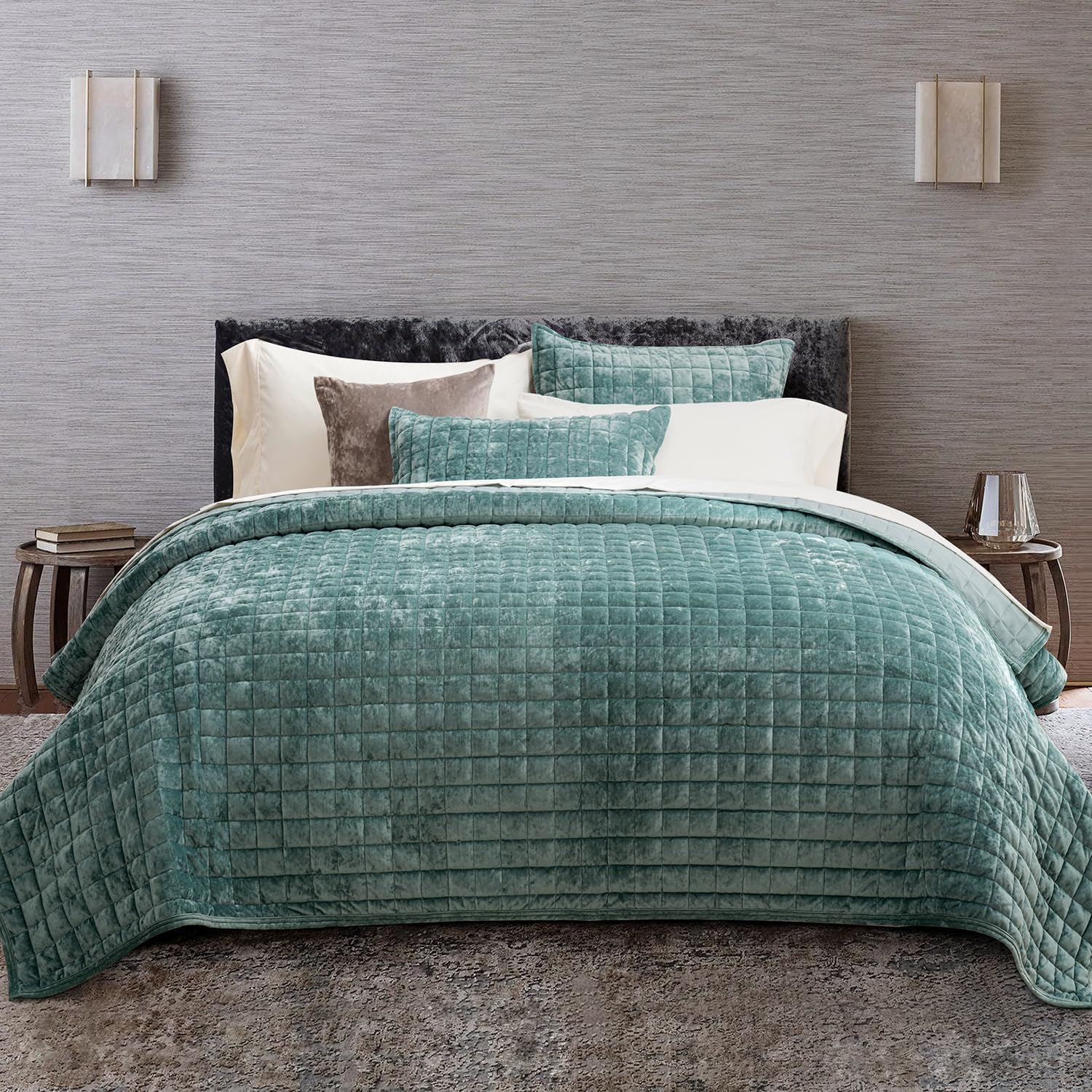 RECYCO Luxury Velvet Quilt Set - Twin/Twin XL Lightweight Comforter with 1 Pillow Sham - Aqua Green