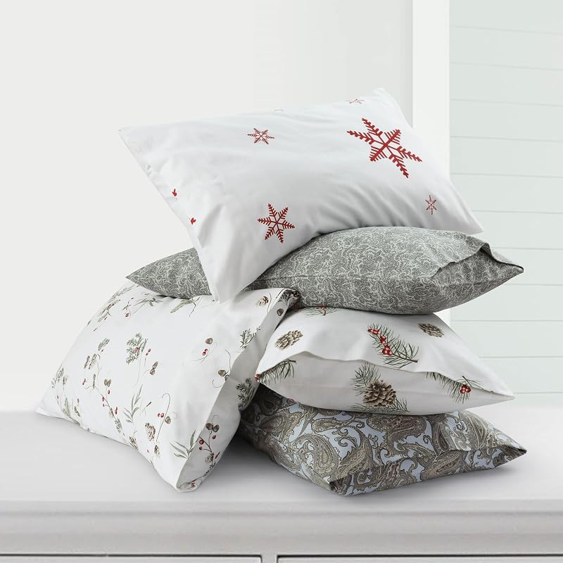 Pillowcase Set - Pine Cones and Berries, King 2-Pack, 100% Cotton Flannel, 170-GSM, Envelope Closure