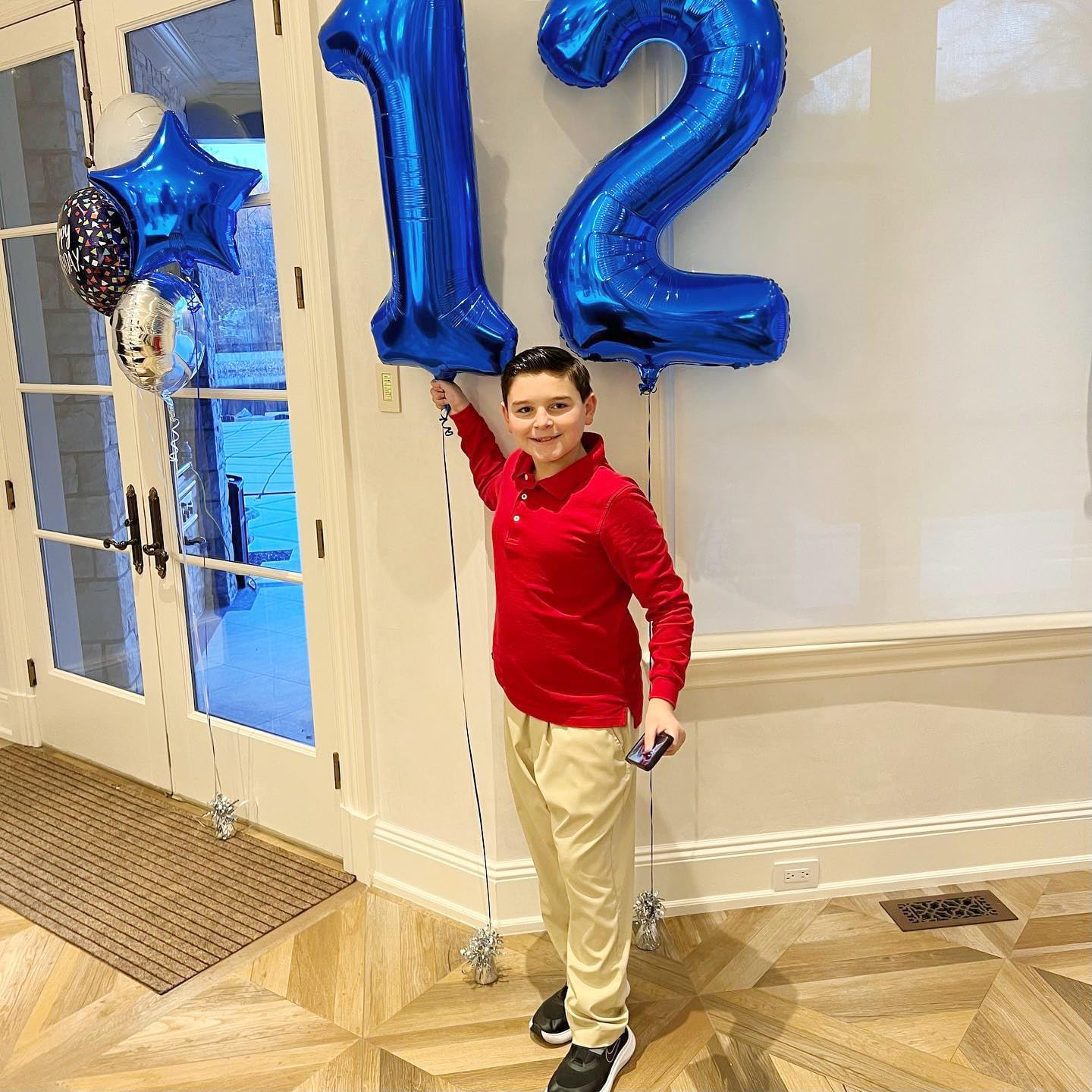 Number 12 Balloon by [Brand Name] - 40-Inch Navy Blue Birthday Decoration for 12th Year Celebration