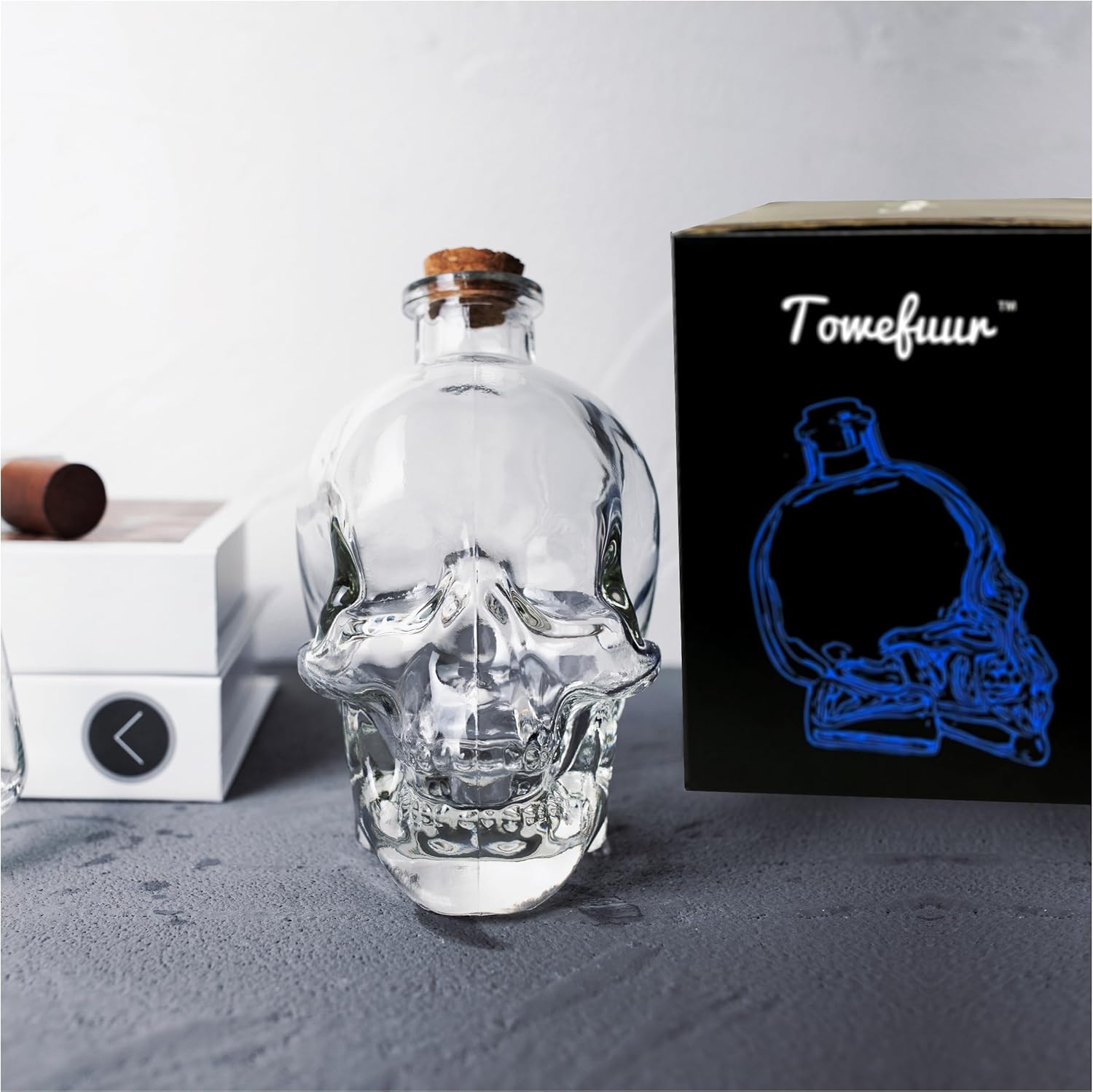 Skiennix Skull Decanter - Lead-Free Glass with Cork Stopper | Perfect Halloween Decor & Whiskey Gift (750ML)