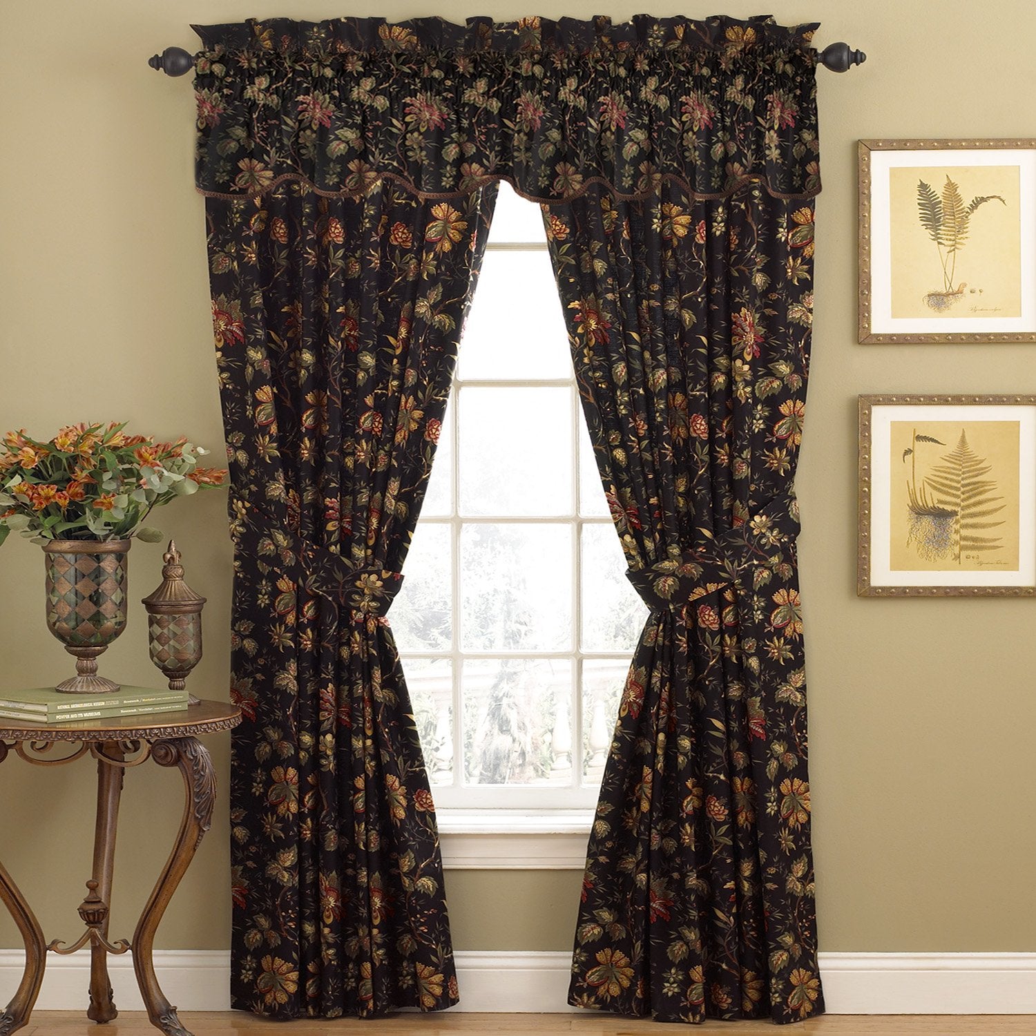 Waverly Felicite Noir Valance - 100% Cotton Sateen - 50" X 15"