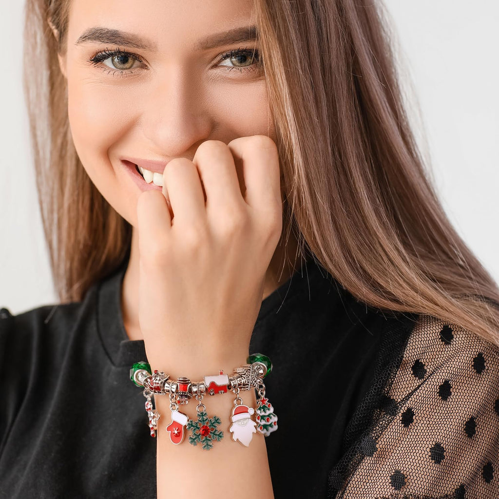 PEUTIER 24pcs Christmas Advent Calendar Bracelet Set - DIY Charm Bracelets with 22 Beads for Holiday Countdown