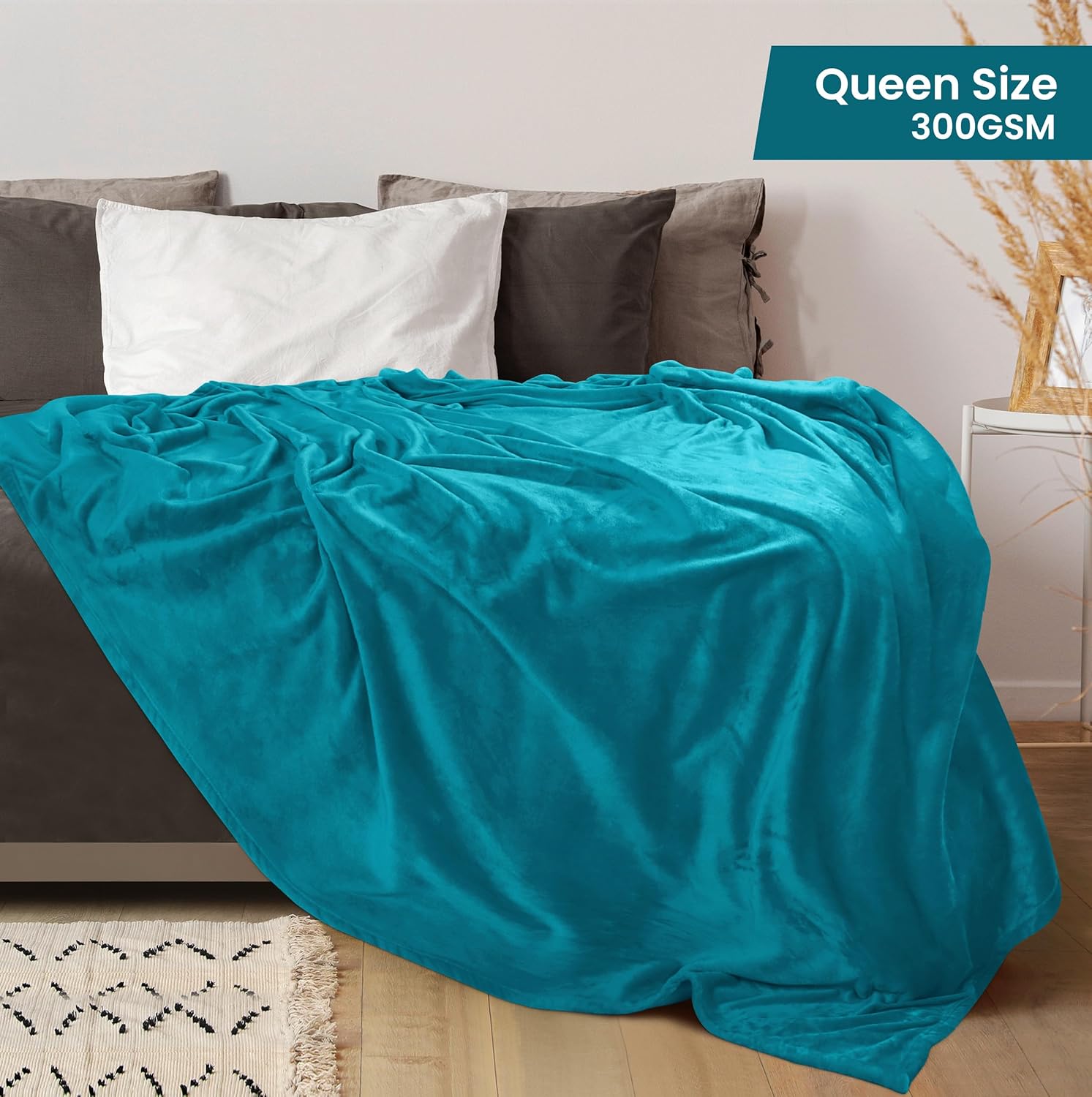 Utopia Bedding Fleece Blanket - Luxury Soft Microfiber Queen Size in Turquoise (90x90 Inch)