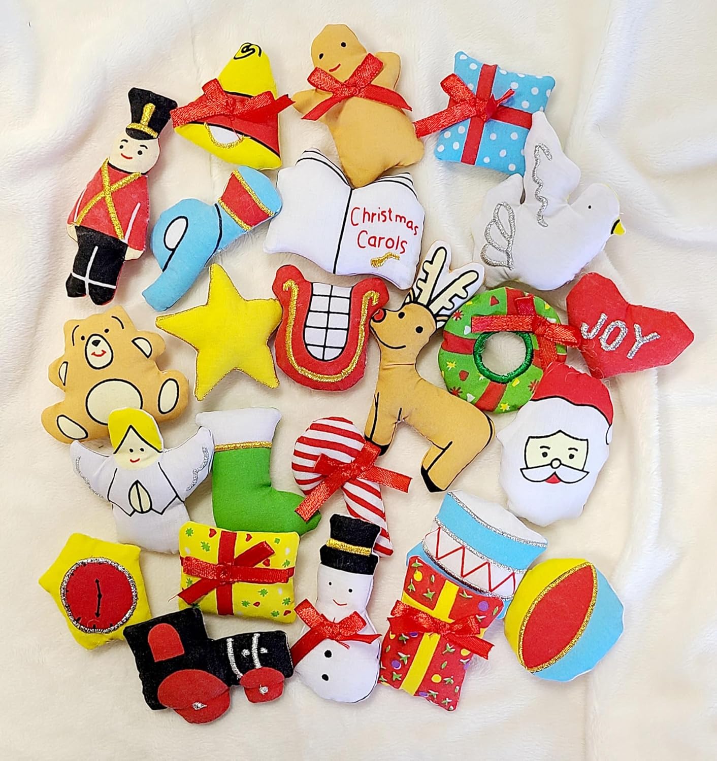 Pockets of Learning Merry Christmas Green Tree Advent Calendar - Festive Fabric Wall Hanging | 24 Stuffed Ornaments