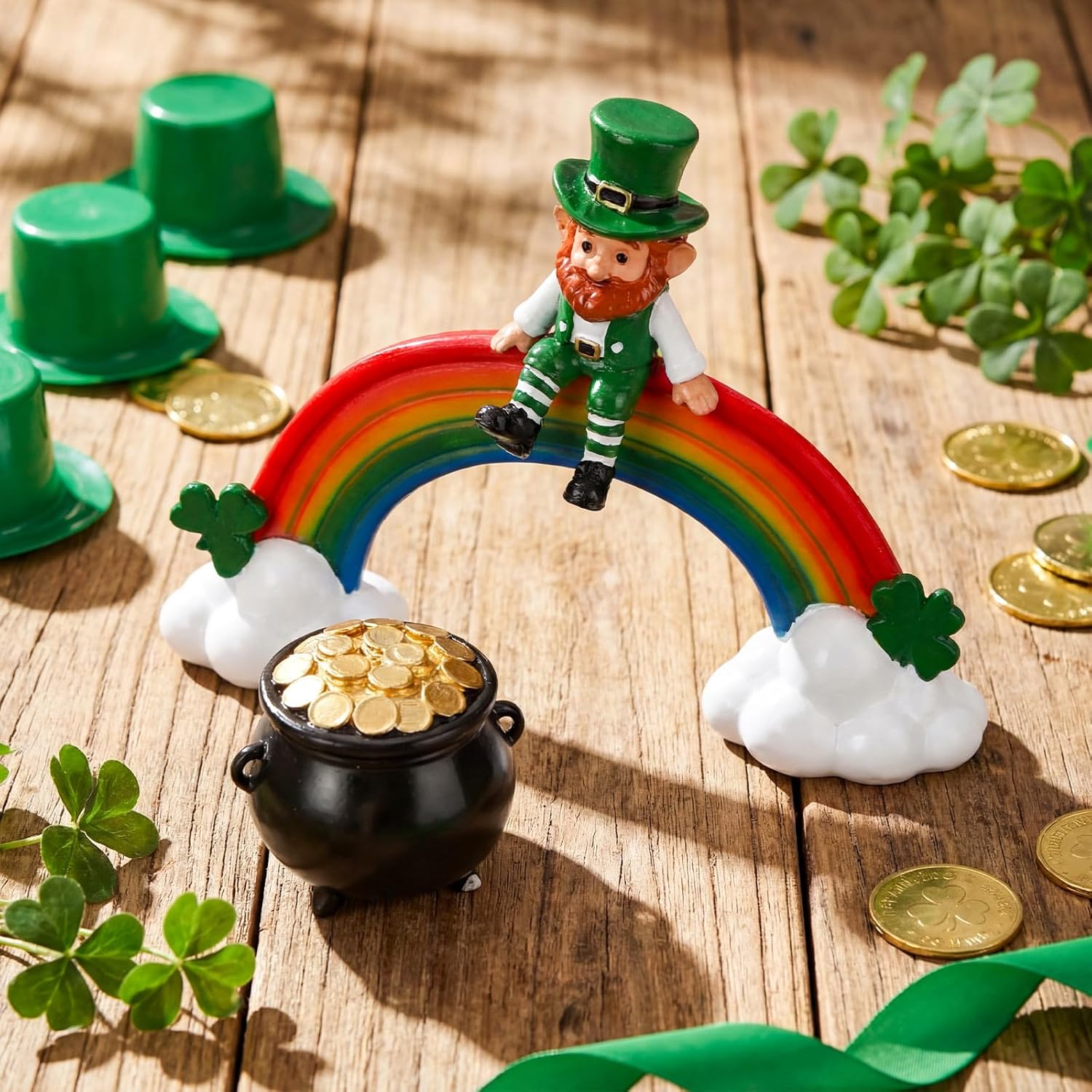 Youyole St. Patrick's Leprechaun Figurine - Festive Resin Decor for Home & Holiday Parties