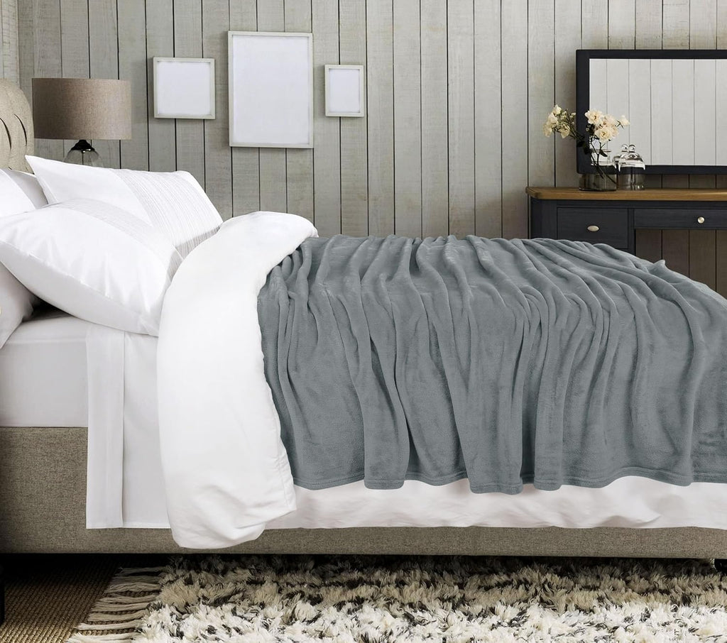 Utopia Bedding Cool Grey Fleece Blanket - Soft Anti-Static Microfiber | Queen Size (90x90 Inch)