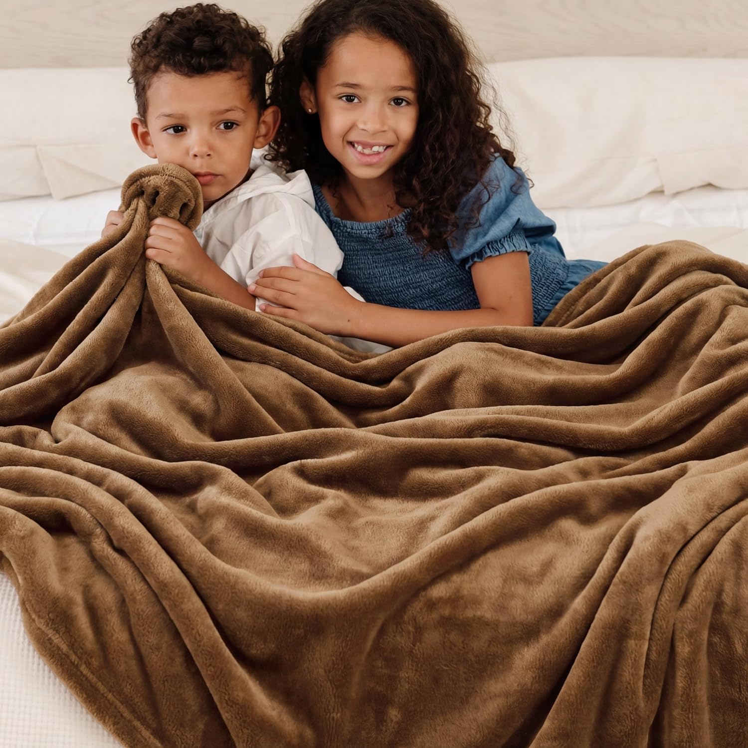 Bedsure GentleSoft King Size Fleece Blanket - Soft, Lightweight, Plush & Cozy Microfiber, 108x90 Inches