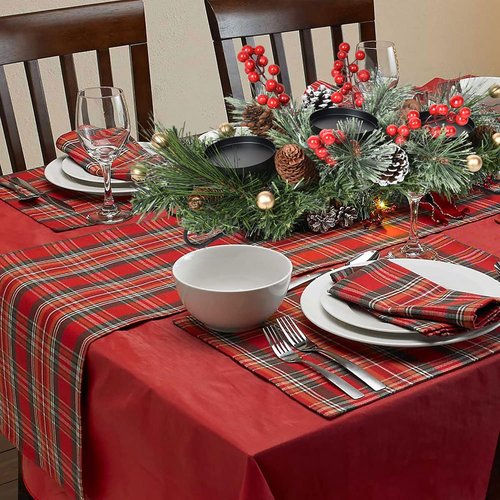 Lvydec Christmas Candle Holder - Festive Pine Cones & Red Berries Centerpiece with 3 Holders
