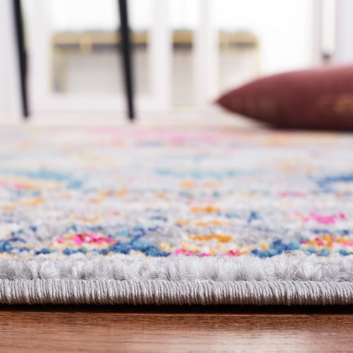 SAFAVIEH Madison Collection Area Rug - 6' x 9', Grey & Fuchsia, Boho Chic Medallion Design, Non-Shedding & Easy Care, Ideal for High Traffic Areas in Living Room, Bedroom (MAD154F)
