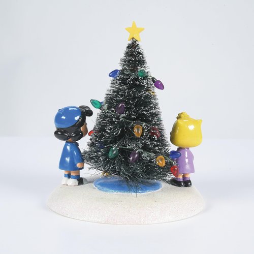 Department 56 Peanuts Village O' Christmas Tree Accessory Figurine