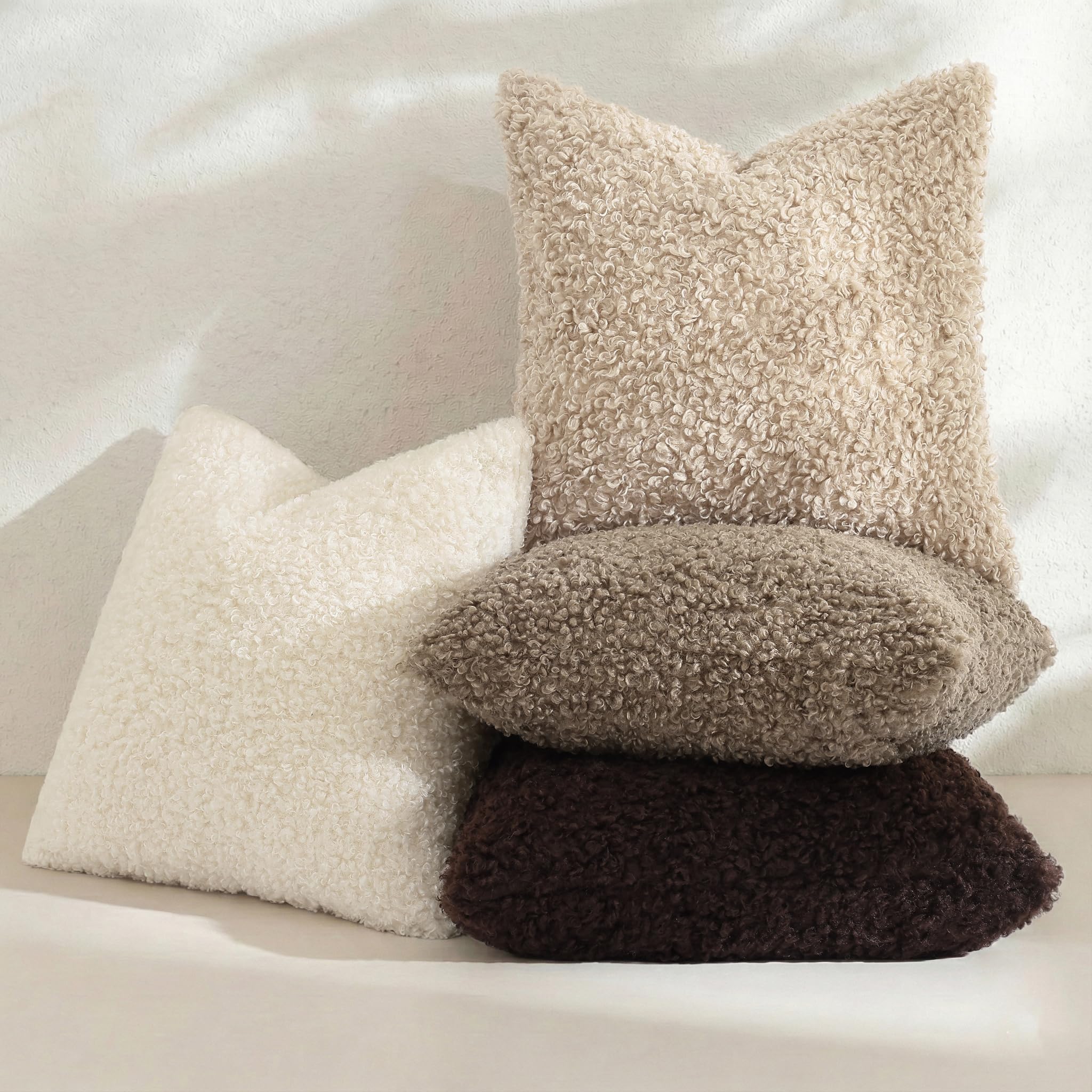 decorUhome Pack of 2 Throw Pillow Covers 18x18 Inch, Faux Fur Decorative Sherpa Pillow Covers Fuzzy Accent Soft Sheepskin Fleece Pillow Cases for Couch Living Room Bed, Neutral Oatmeal