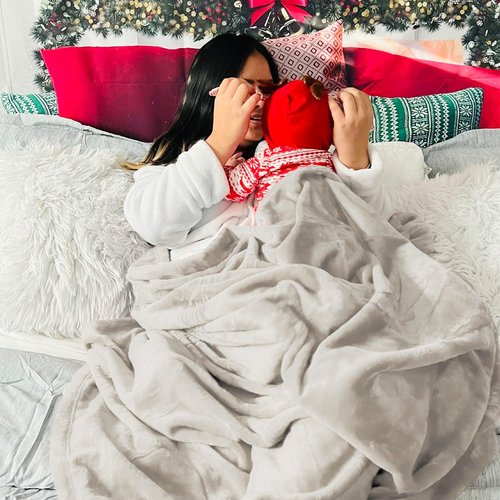Bedsure Fleece Blanket - Soft, Lightweight Twin Blanket for Cozy Comfort at Home or On-the-Go