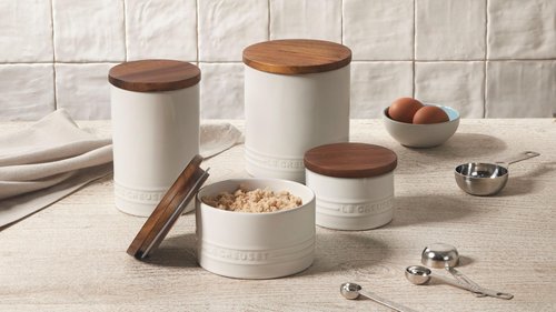 Le Creuset Signature Small Salt Cellar and Storage Canister with Wood Lid, 7 oz., Artichaut