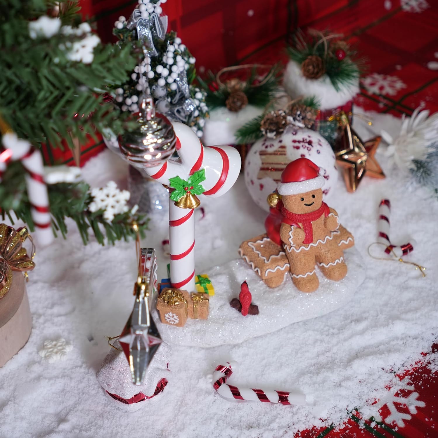 Skiennix Christmas Gingerbread Man Figurines - Cute Indoor Home Decor for Table Top Centerpiece