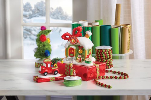 Department 56 Dr. Seuss Grinch Village Accessories Cindy Lou Who's Surprise Figurine, 3.25 Inch, Multicolor