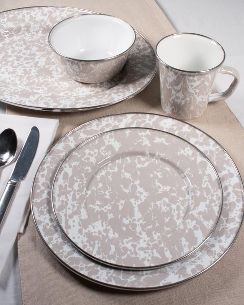 Golden Rabbit Enamelware Oval Platter, 12 x 16in, Taupe Swirl