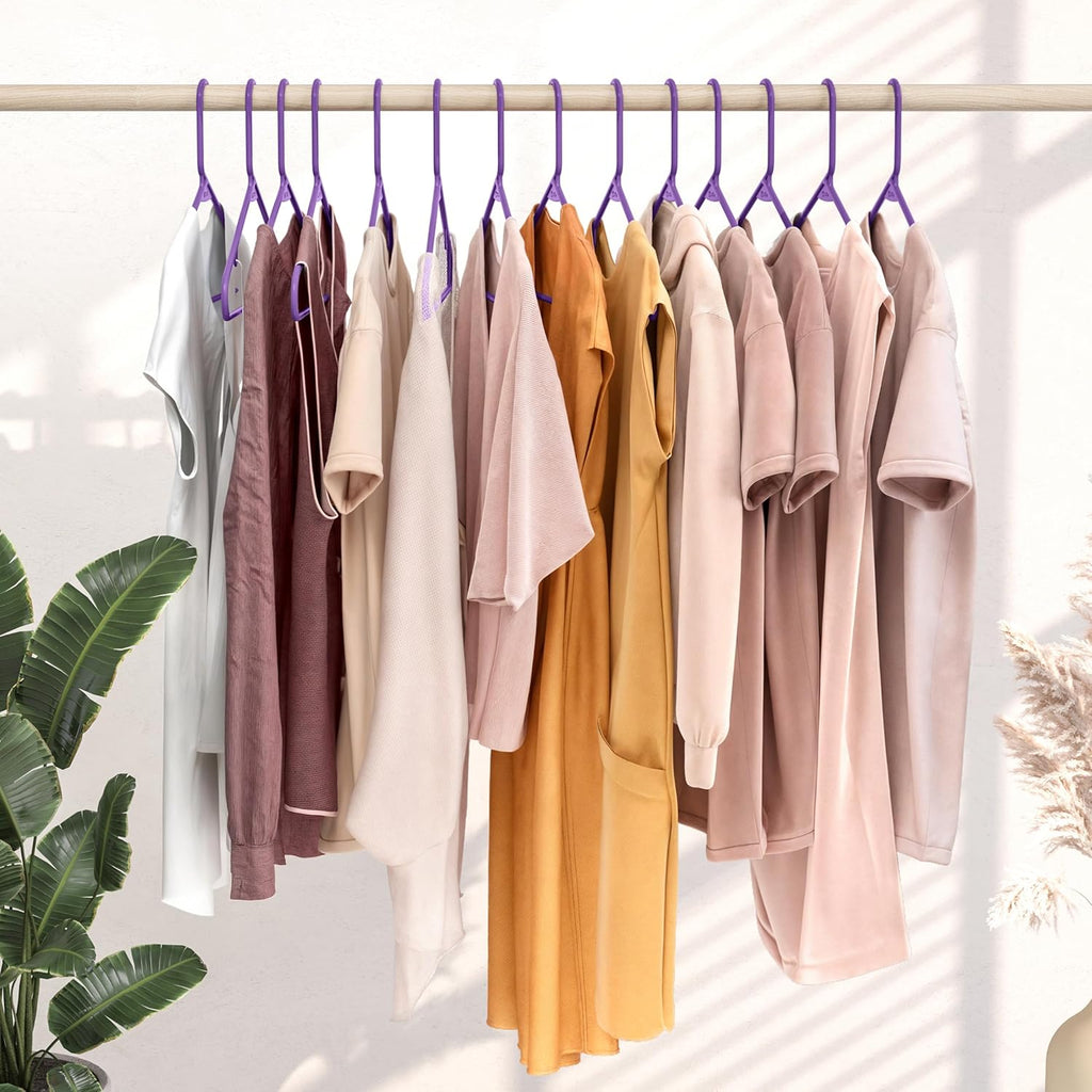 Plastic Hangers 20 Pack - Space-Saving Clothes Hangers in Purple - Ideal for Closets and Apartments
