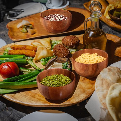 Skylety 12 Pcs 5in Acacia Wooden Bowls Small Calabash Bowls Round Wood Salad Hand Carved Calabash Dip Tray for Serving Popcorn Pasta Candy Cereal Coconut Nuts Sauce Appetizers Kitchen
