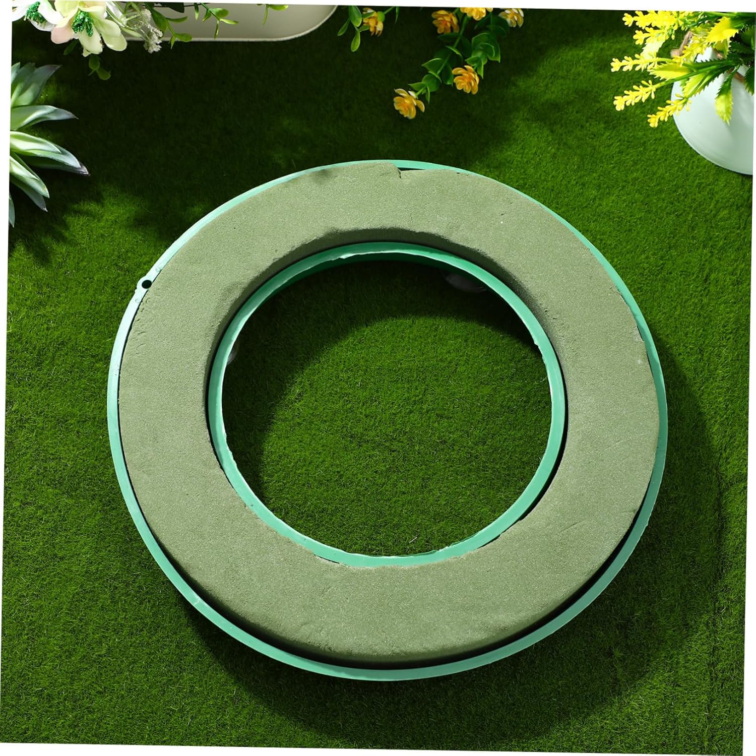 Regine Switzerland Floral Foam Ring - 11.2 Inch Wet Flower Base with 4 Suction Cups for Arrangements | Green Mud Tray