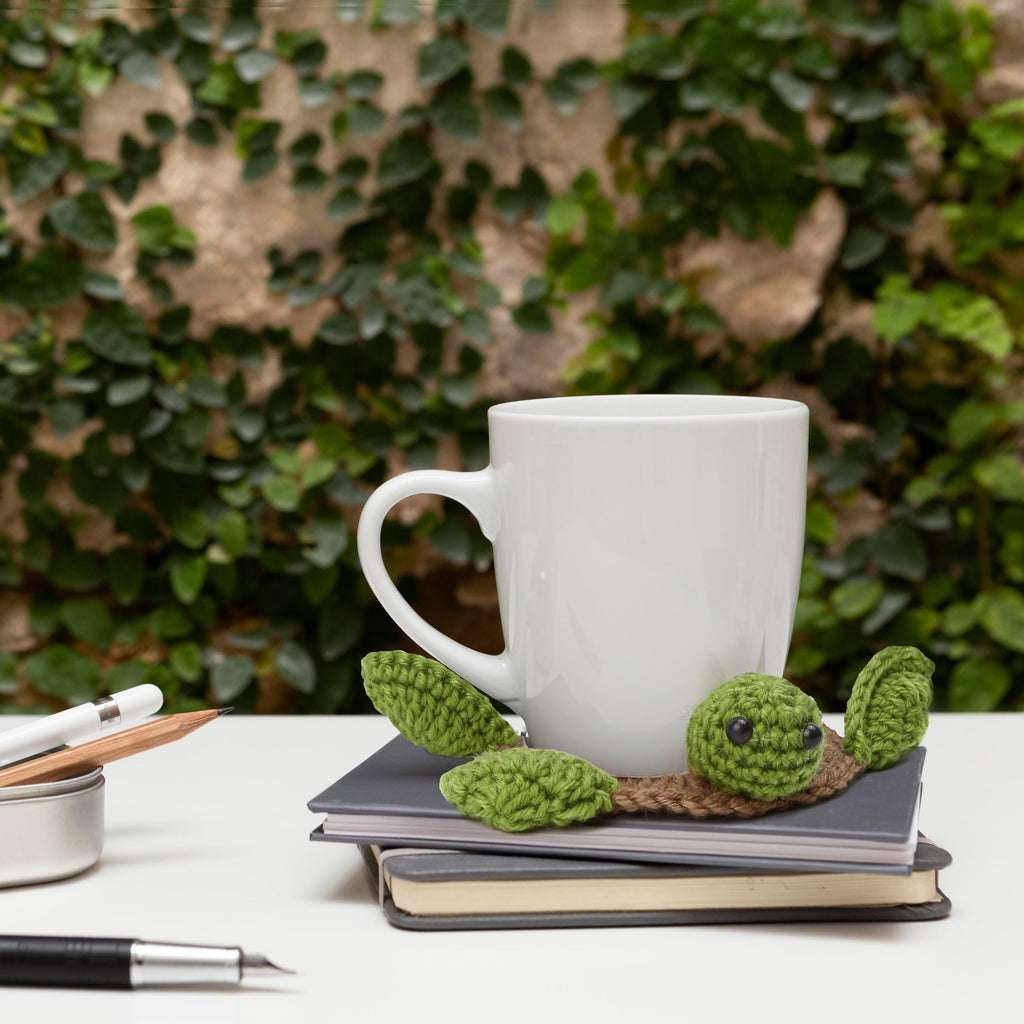 Turtle Coaster Rug for Drink Cup Mug, Handmade Crochet Knitting Animal Tortoise Shaped Mat Set, Creative Gift for Teacher Daughter Mom, Funny Desk Table Office Accessories Housewarming Home Decoration