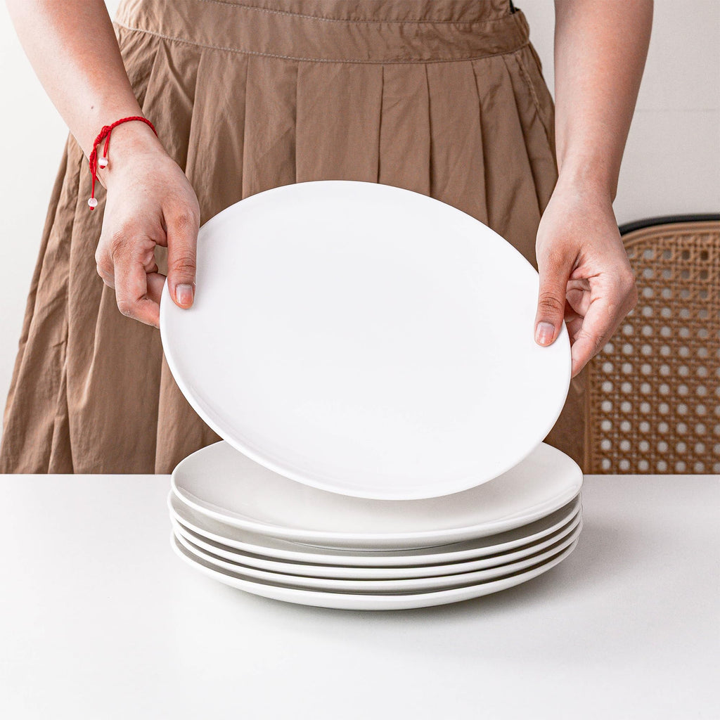 YALONG White Dinner Plates Set of 6, 10 Inch Ceramic Plates – White Porcelain Dinner Plates for Kitchen, Serving & Everyday Use, Microwave & Dishwasher Safe, 25.4Cm