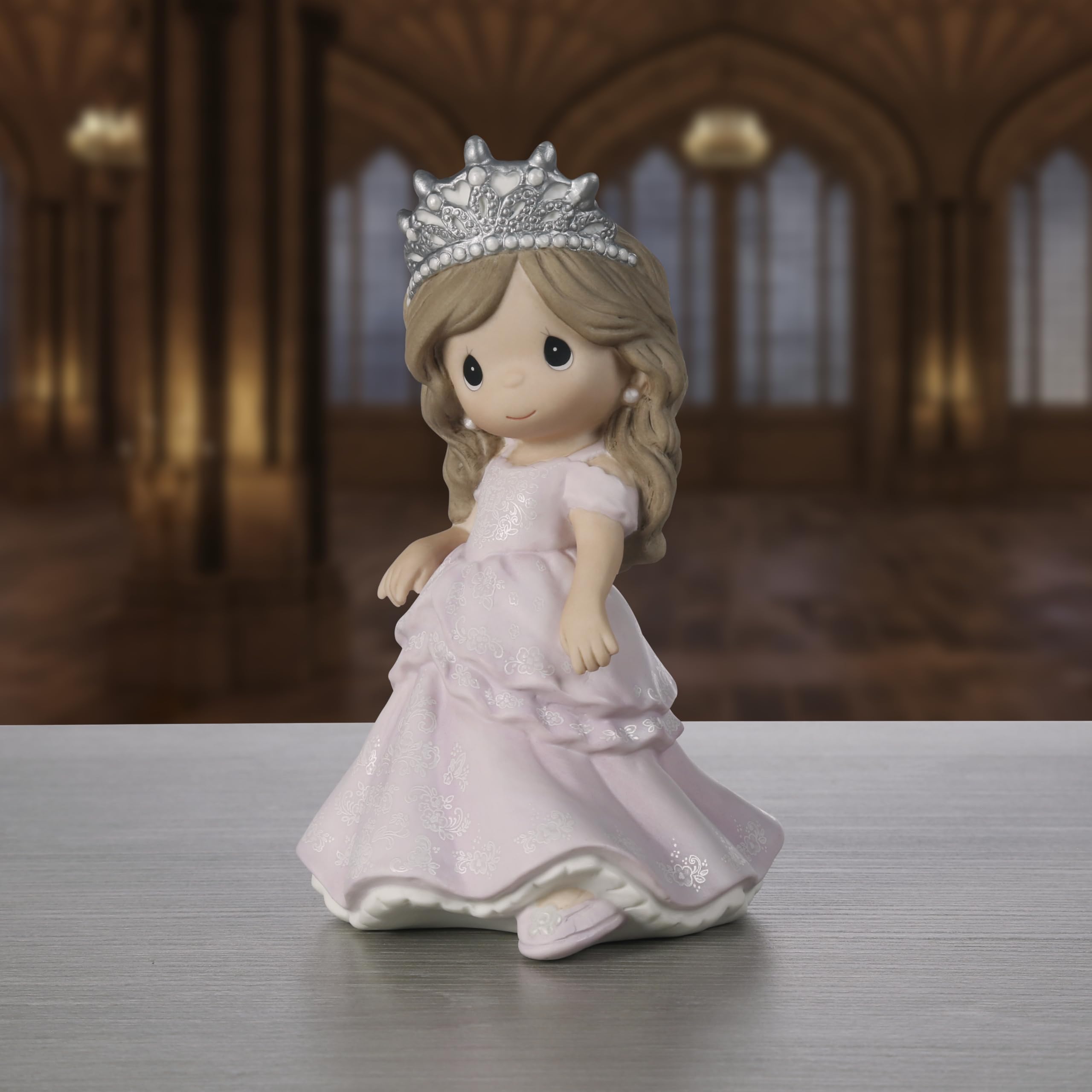 Precious Moments La Quinceañera Bisque Porcelain Figurine | Quinceañera Gift | 15th Birthday Gift for Girls | Quinceañera Memory