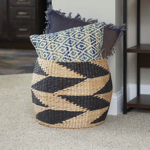 Household Essentials Large Woven Wicker Storage Basket with Handles | Black and Brown Decorative