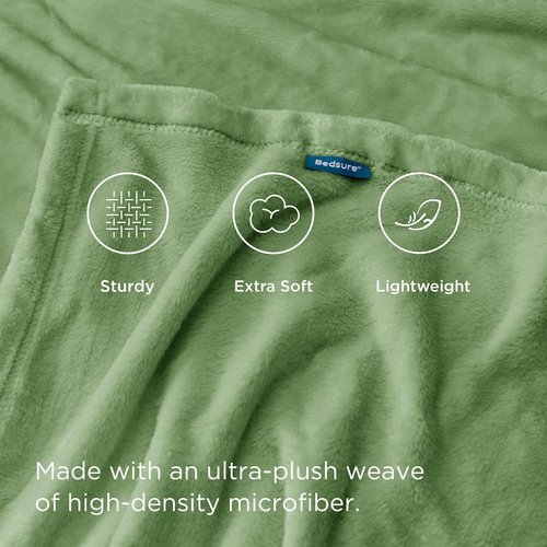 Bedsure GentleSoft Green Fleece Blanket - Luxuriously Soft Lightweight Plush Queen Size, Emerald 90x90 Inches