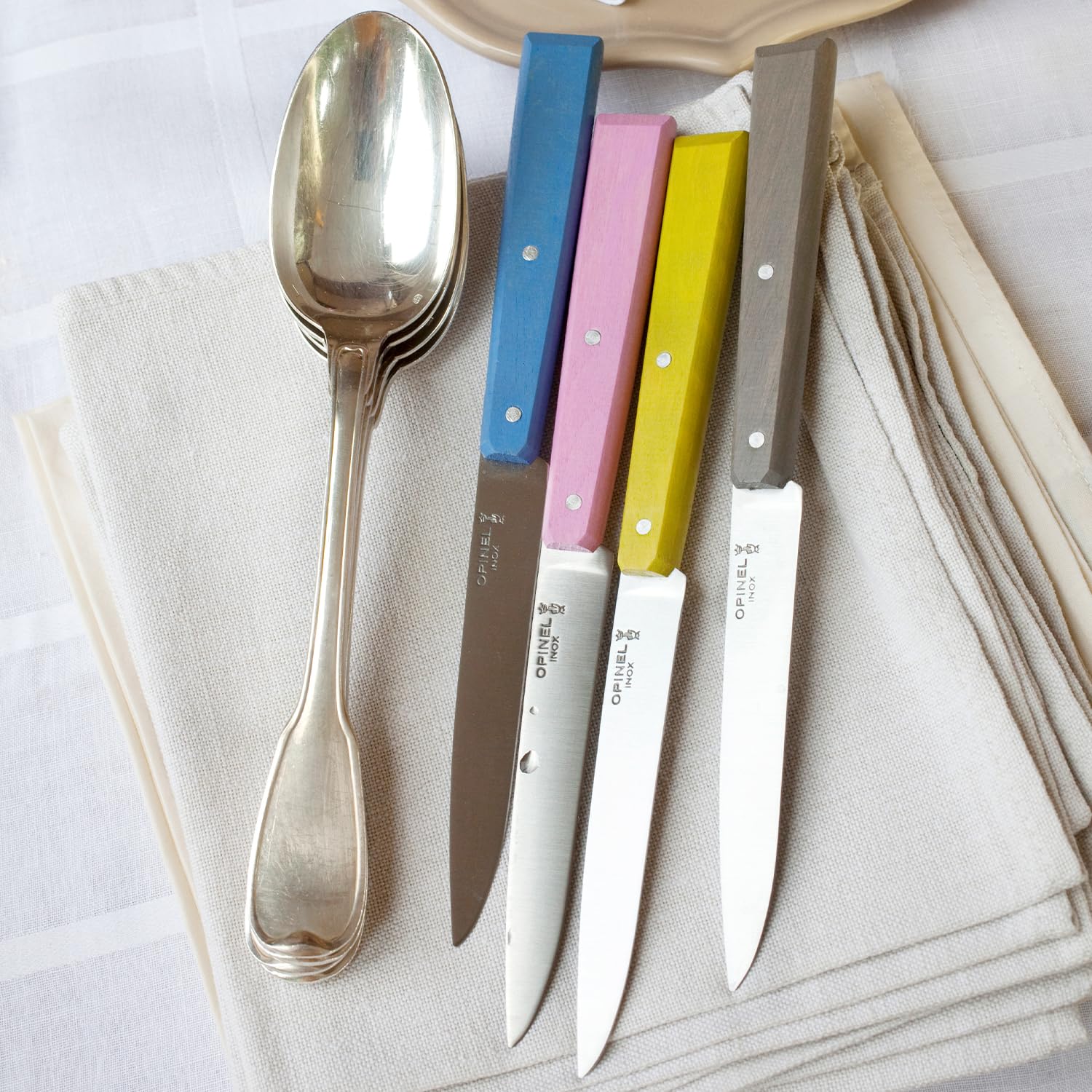 OPINEL No. 125 Table Knives, 4 Piece Set, High Carbon Steel Dinner Knives for Parties, Entertaining, or Everyday Use, Painted Hornbeam Handles, Made in France (Countryside)