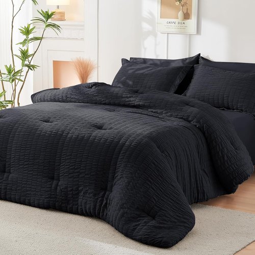 HYMOKEGE Queen Comforter Set - Lightweight 3-Piece Bedding Set with Soft Down Alternative - Black