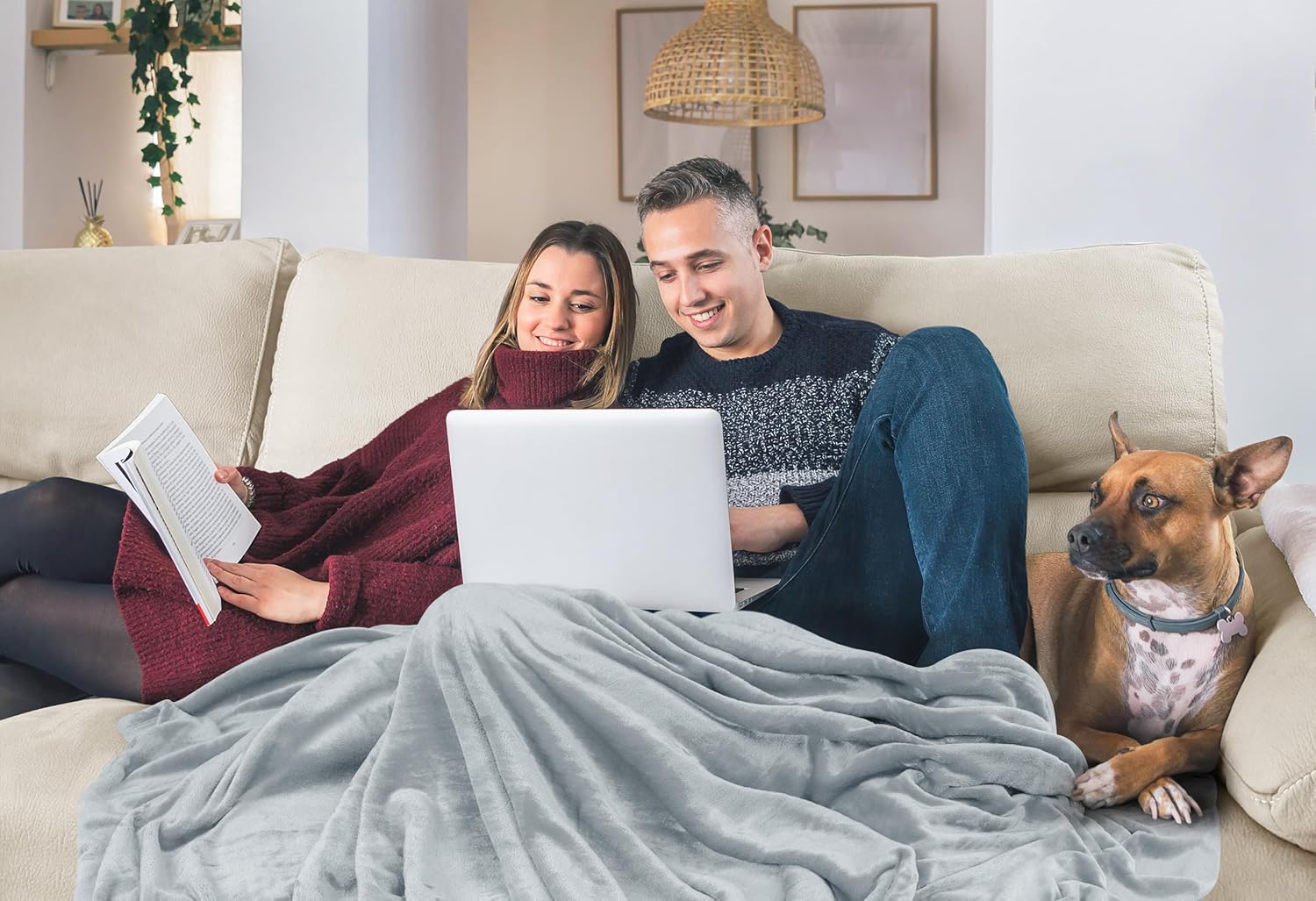 Utopia Bedding Fleece Blanket - Ultra Soft & Warm Queen Size Light Grey (90x90 Inches) | Cozy All-Season Home Decor Gift