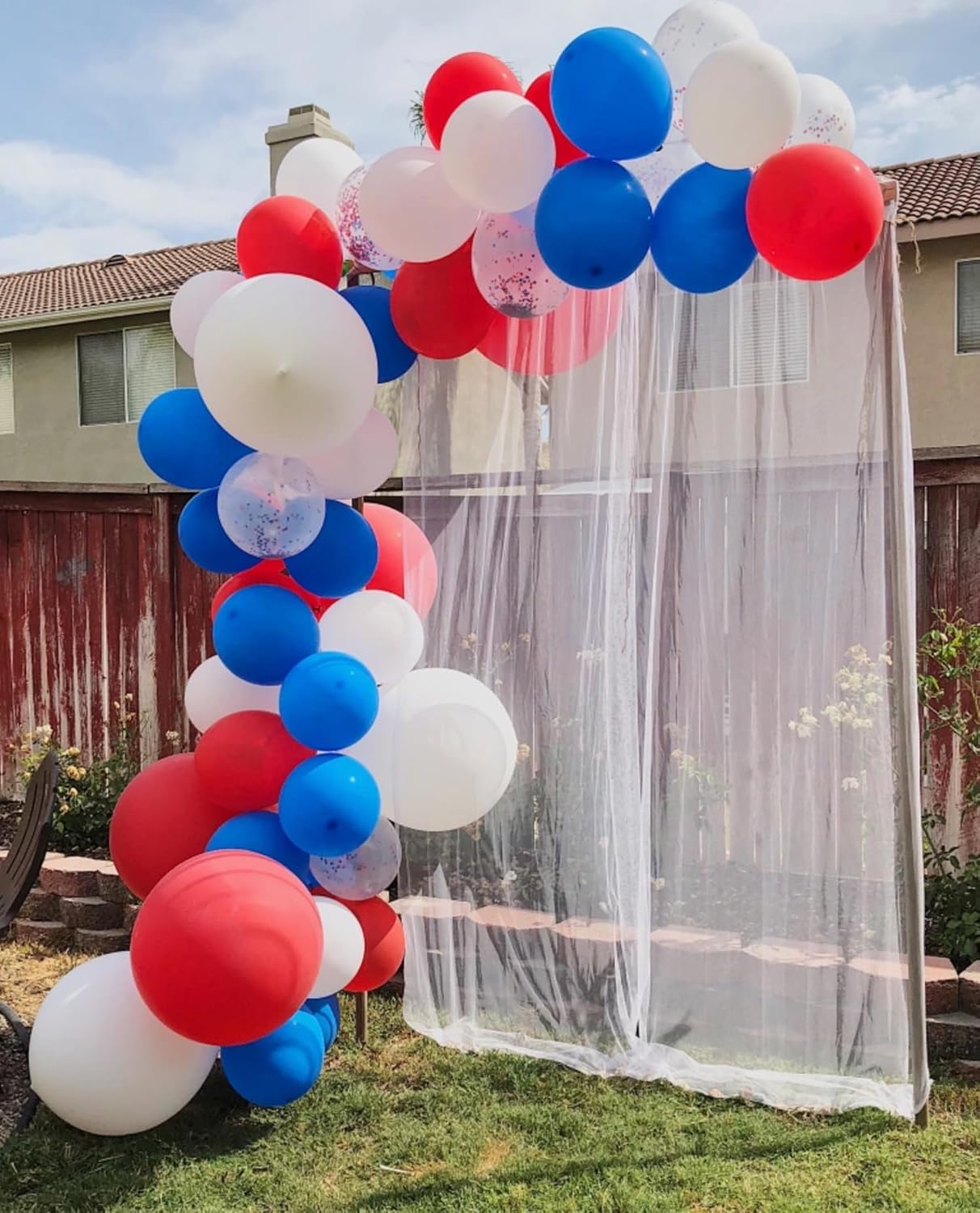 Voircoloria 12-Inch Red, White & Blue Latex Balloons - 105pcs for 4th of July & Graduation Celebrations