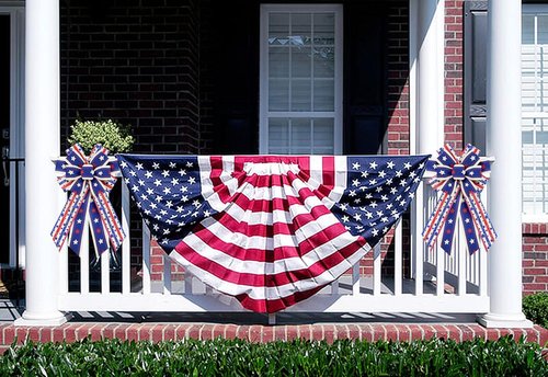 Large Patriotic Wreath Bow - American Flag Burlap Design for 4th of July & Labor Day Decor