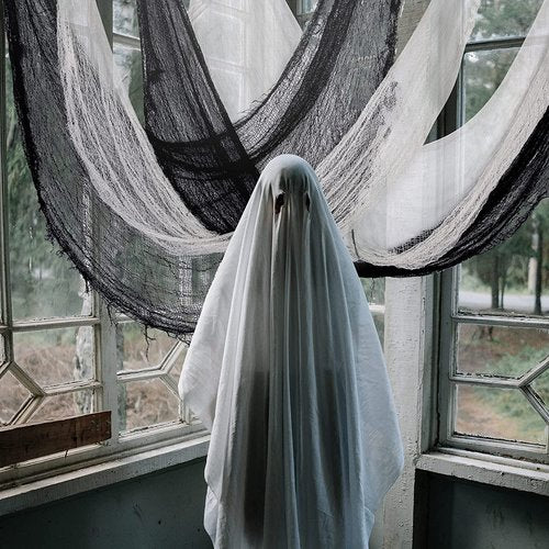 Alpurple 8 PCS Halloween Creepy Cloth Decoration, 30 x 72 Inch Black Spooky Giant Cheesecloth, Freaky Loose Weave Creepy Cloth Fabric Scary Spooky for Halloween Party Decoration (4 Black + 4 White)