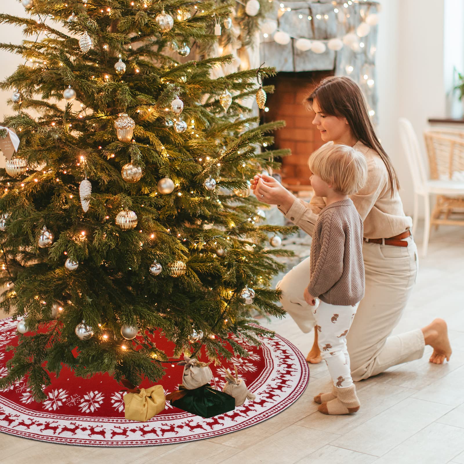 Dremisland Christmas Tree Skirt Rustic Christmas Tree Mat with Snowflake Reindeer Red Knitted Xmas Tree Skirts Thick Knitted Xmas Holiday Decoration New Year Home Party Decorations (Red, 36inch/90cm)