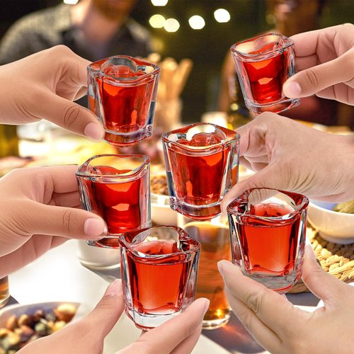Jucoan 20 Pack 1.5 oz Shot Glasses Set, Cute Square Heart Shaped Shot Glasses Set, Clear Heavy Base Tequila Soju Spirit Liquor Shot Glass for Valentine's Day, Bachelor Wedding Party Bar Supplies