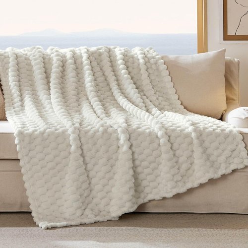 Bedsure Off White Throw Blanket - Fluffy Plush 350GSM Fleece for Couch & Bed | Cozy 50x60 Inches Gift for Women & Girls