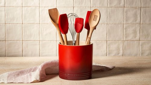 Le Creuset Stoneware Signature Utensil Crock, 2.7 qt., White