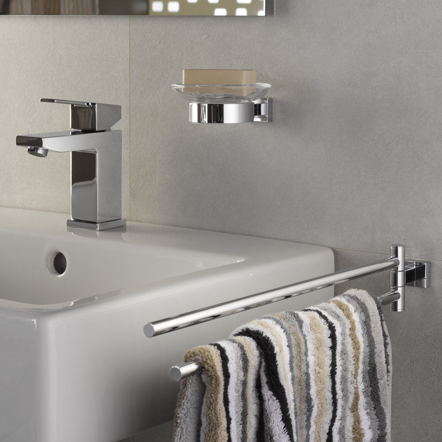 Grohe 40508001 Essentials Cube Soap Dish, Starlight Chrome