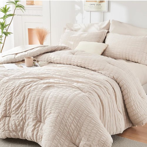 HYMOKEGE King Size Comforter Set - 7-Piece Seersucker Luxury Bedding in Beige for All Seasons