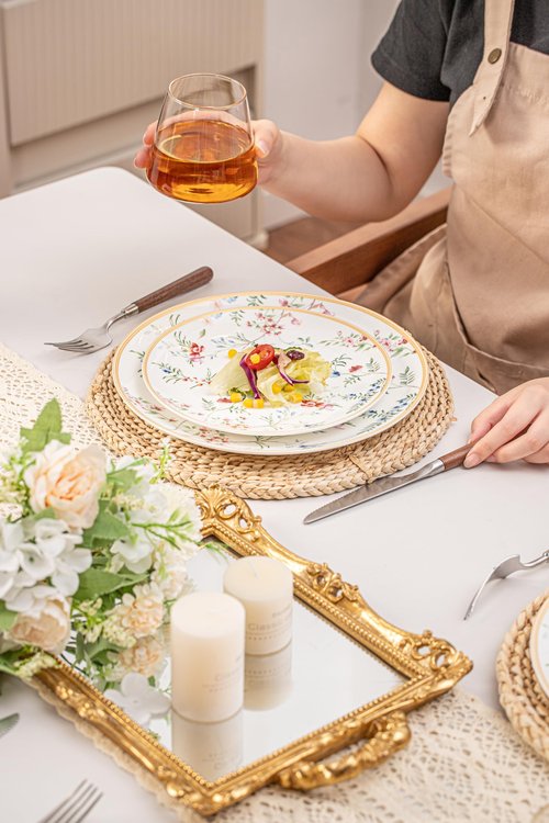 FHGNYSM Bone China Plates and Bowels,12-Pieces Dinnerware Sets, Highly Chip and Crack Resistant, Dishwasher & Microwave Safe Dishes Set, Dense and Translucence