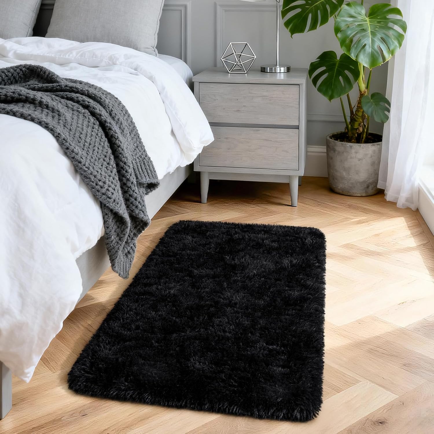 Merelax Soft Shaggy Area Rug - Non-Slip Plush Carpet for Bedroom & Living Room | 2x3 Feet, Black