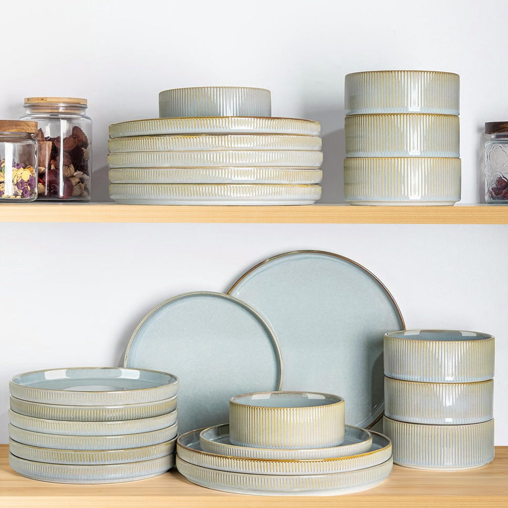 TheTerra Ceramic Dinnerware Sets for 6, 18 Pieces Porcelain Lightweight Plates and Bowls Sets, Scratch Resistant Dish Set, Oven & Microwave & Dishwasher Safe,Illusion Blue