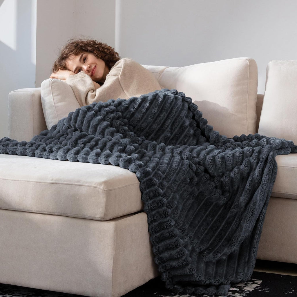 Skiennix Super Soft Queen Blanket - Premium Silky Flannel Fleece, Lightweight & Cozy, 90x90 Inches, Dark Grey