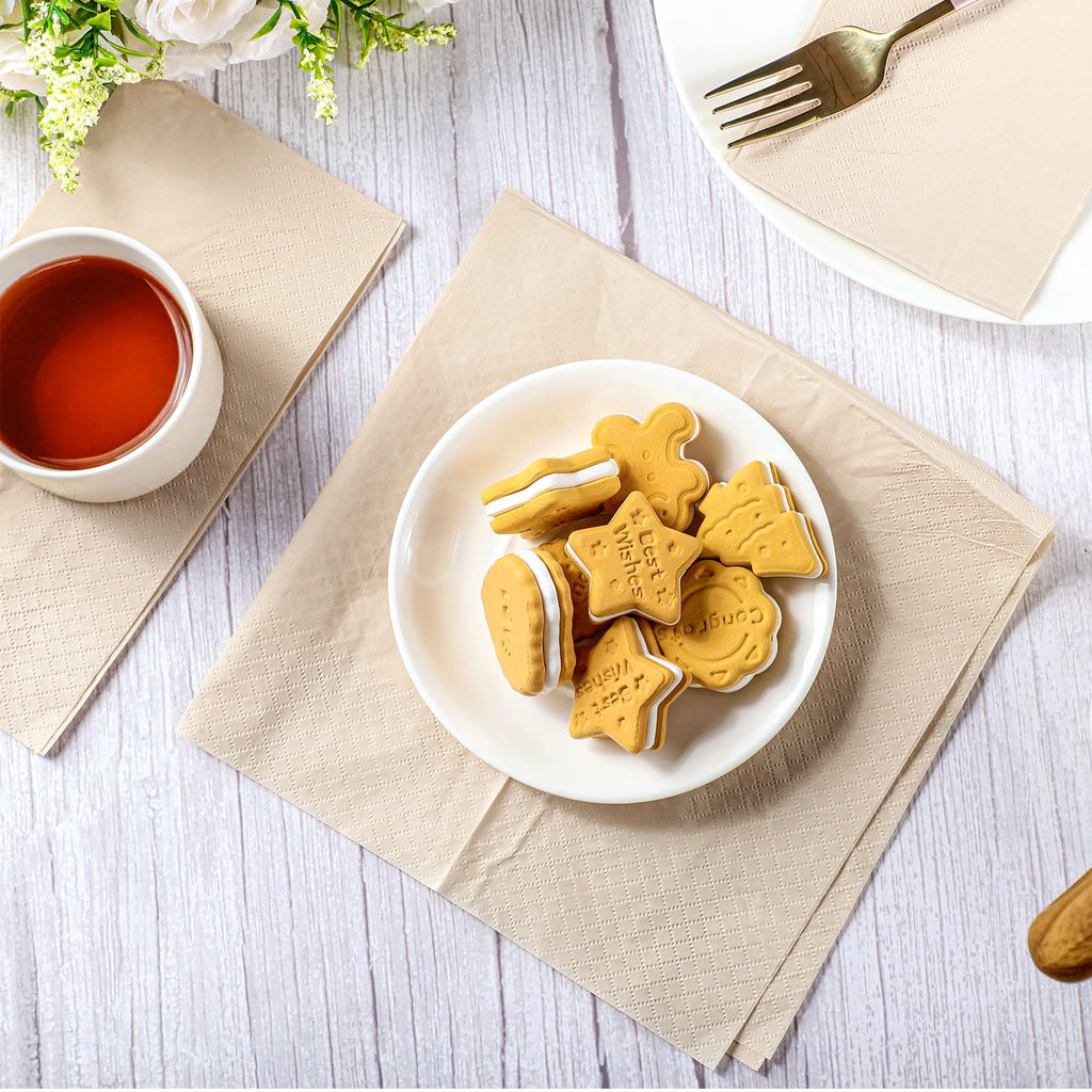 WILLBOND 800 Count Disposable Paper Napkins Bulk Bamboo Paper Towels Disposable Hand Towels for Bathroom Eco Unbleached Brown Dinner Napkins